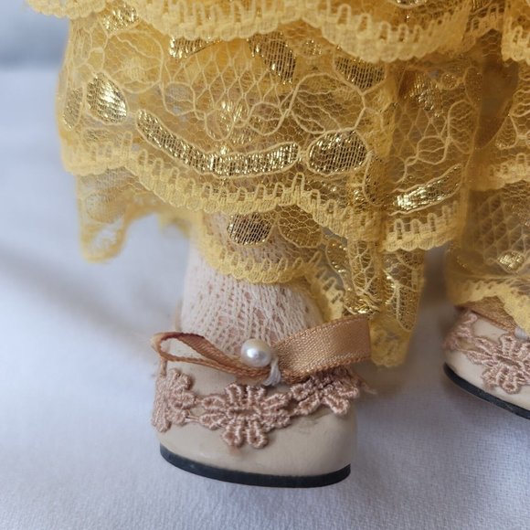 Vintage Sarah 23.5" Porcelain Doll by William Tung Limited Edition #921/1000 - Picture 6 of 12